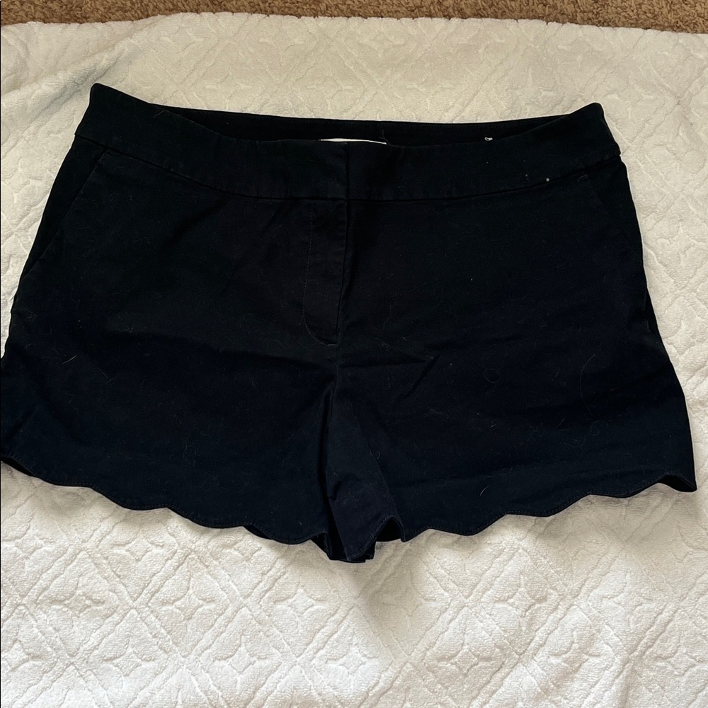 Black Scalloped Hem Shorts